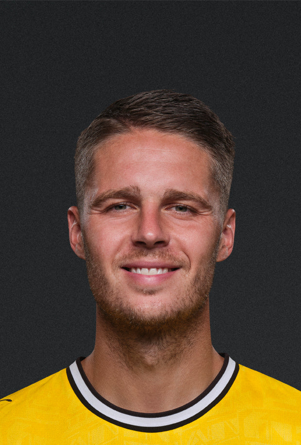 25 - Joey Veerman