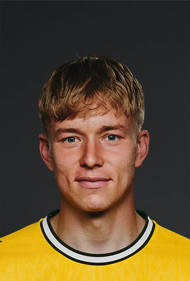 24 - Daniel Svensson