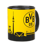 Tasse BVB noir et jaune avec un motif représentant la ligne d'horizon, arborant le logo du club et une illustration du stade SIGNAL IDUNA PARK. Produit officiel du Borussia Dortmund.