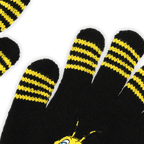Schwarzgelbe BVB-Handschuhe aus Strick mit gesticktem EMMA-Logo und gelben Streifen auf den Fingerspitzen, ideal für Fans.