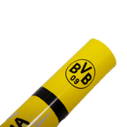 Gelber Radierstift als Fanartikel von Borussia Dortmund mit dem BVB 09-Logo und einem schwarzen Streifendesign.