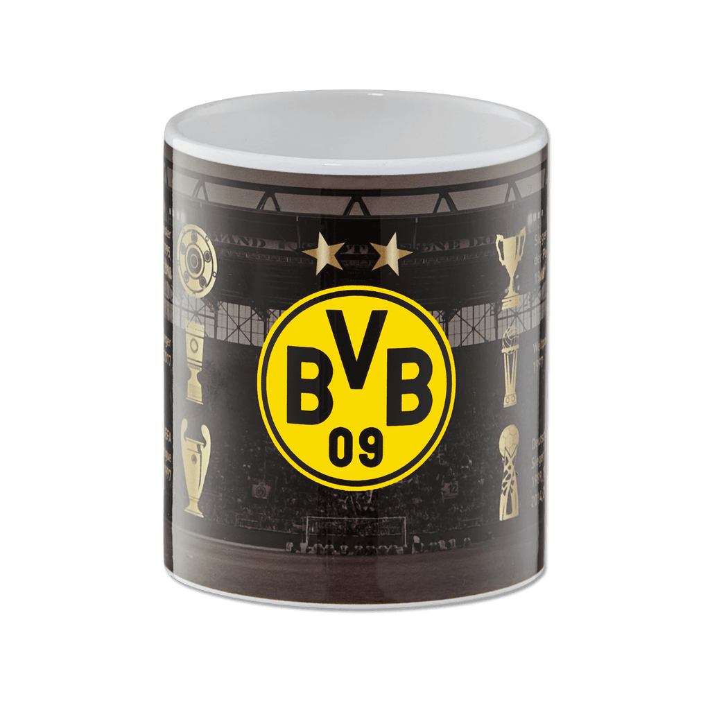 Tazza commemorativa del BVB nei colori nero e giallo, con il logo del BVB e motivi ispirati alla coppa, perfetta per ogni tifoso del Borussia Dortmund.