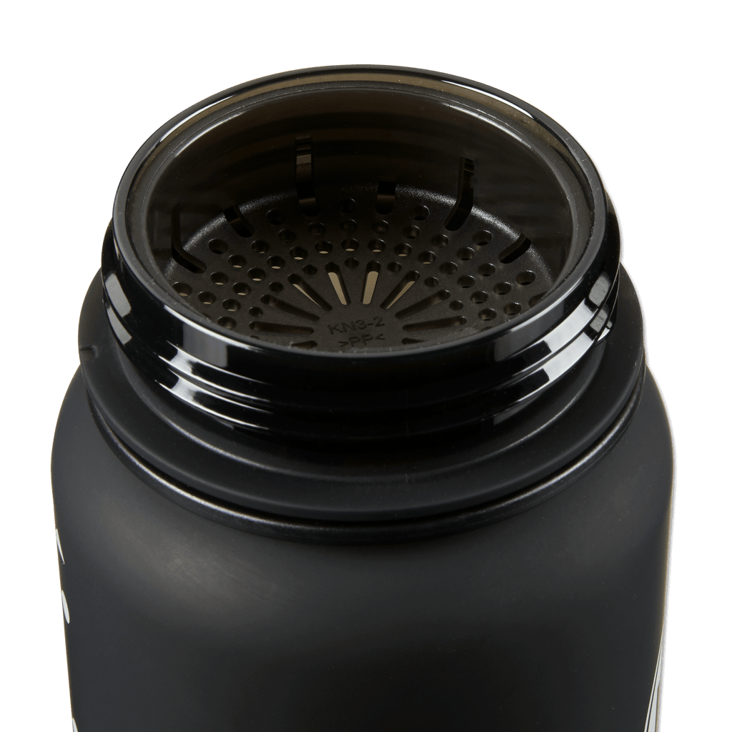 Botella deportiva Tritan del BVB en colores negro y amarillo, con una capacidad de 650 ml y un práctico filtro integrado.