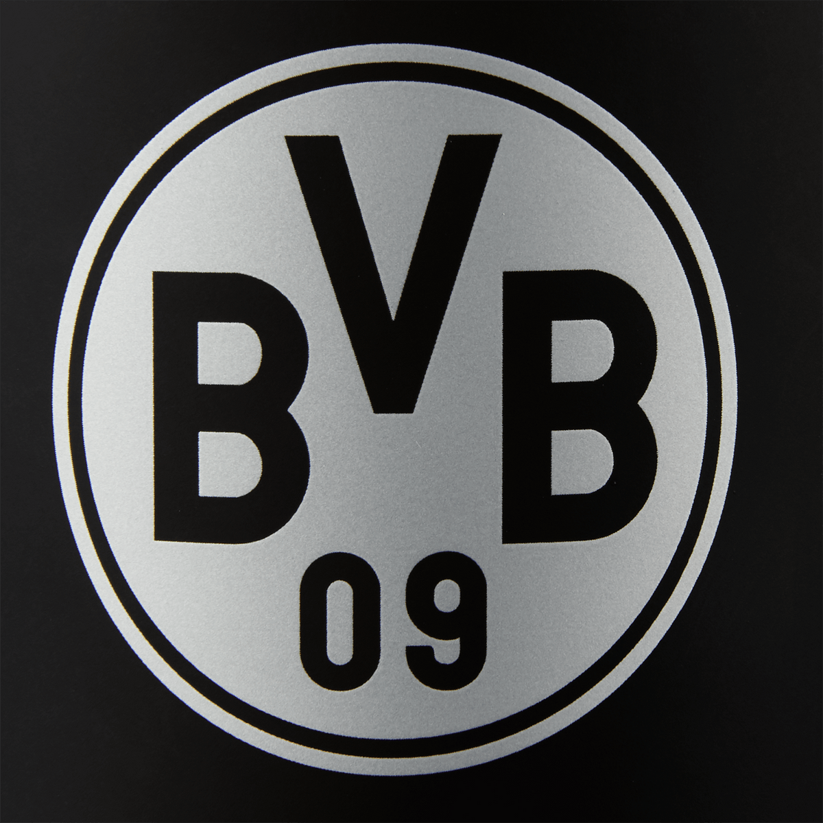 La gourde de sport BVB-Tritan d'une contenance de 650 ml, aux couleurs noir et jaune, arborant un logo BVB bien visible.