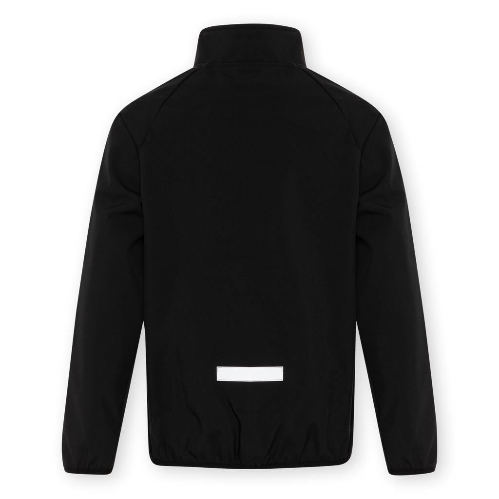 Die Rückansicht einer schwarzfarbenen BVB Softshelljacke für Kinder, schlichtes Design mit reflektierendem Detail.