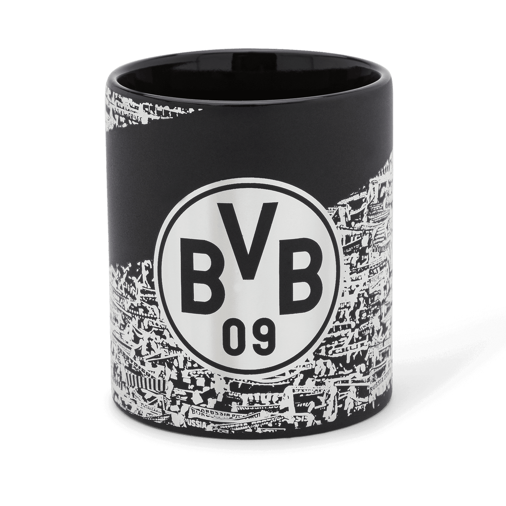 黑色马克杯，印有白色BVB标志和南看台的抽象图案；多特蒙德足球俱乐部官方周边商品。