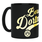 一款黑色多特蒙德（BVB）马克杯，杯身印有金色金属质感的“Borussia Dortmund”字样及BVB队徽，是该俱乐部球迷的理想之选。