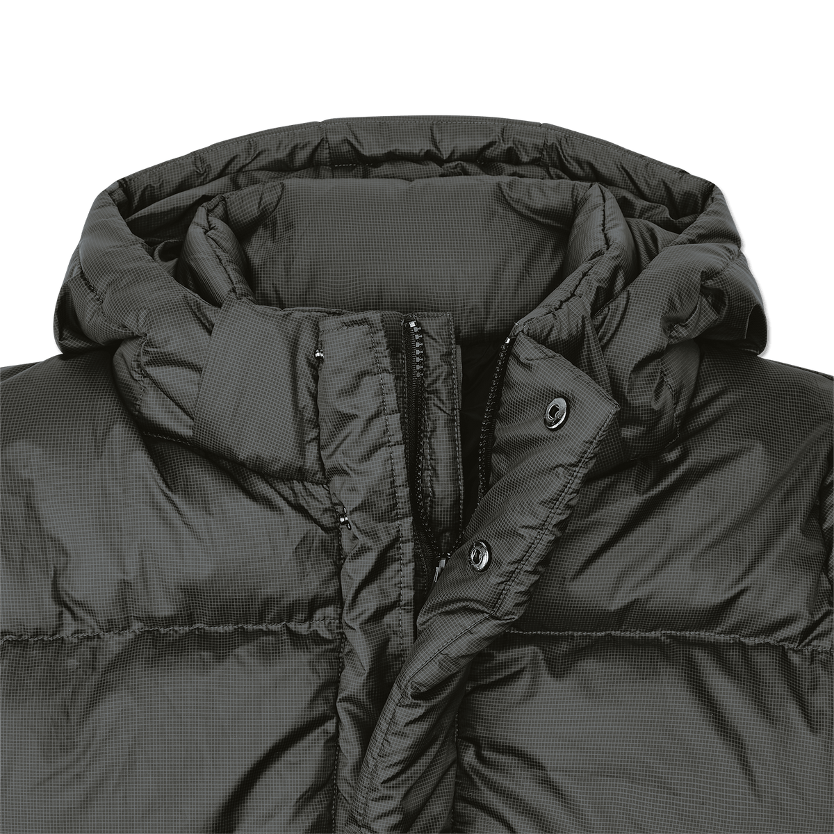 Detailaufnahme einer schwarzen BVB-Damen-Winterjacke mit Kapuze und Reißverschluss, ideal für kalte Tage.