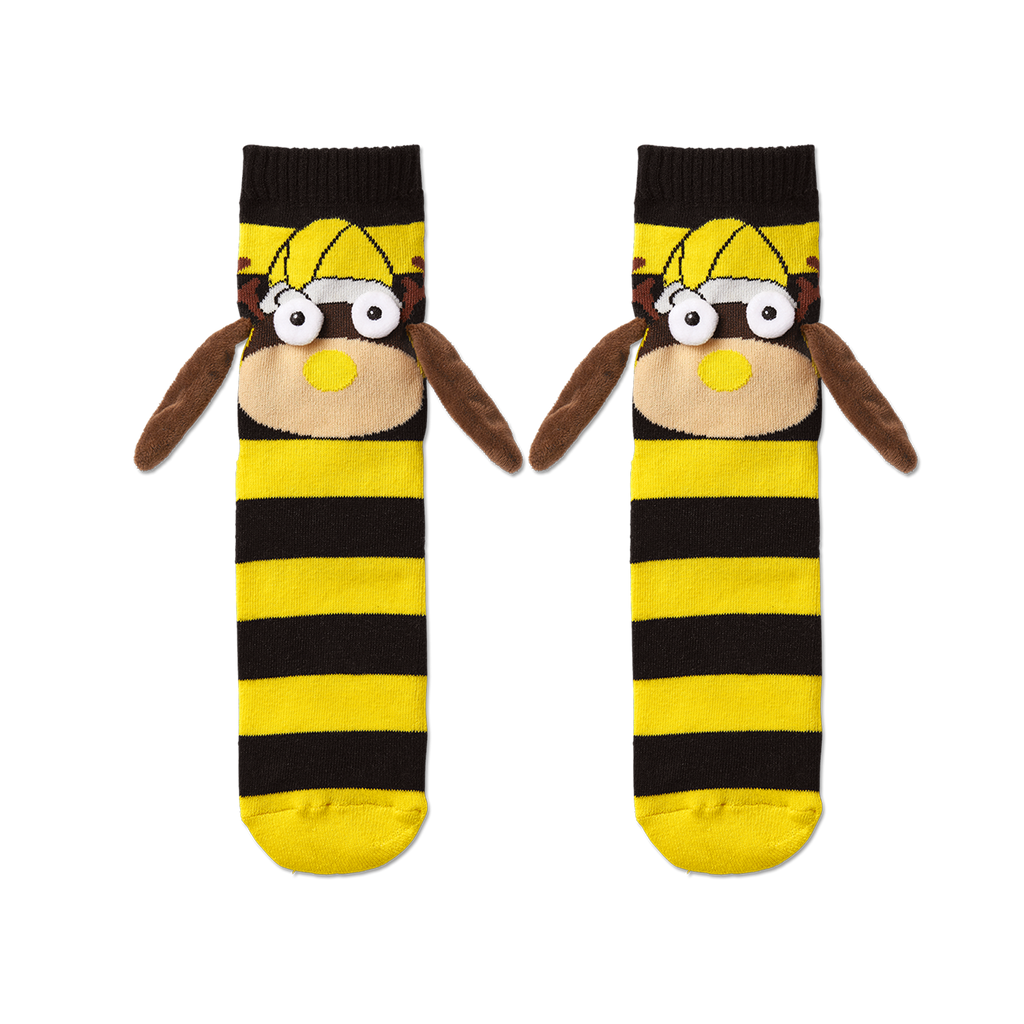 Chaussettes du BVB à rayures noires et jaunes avec le motif EMMA, idéales pour les supporters et les enfants.