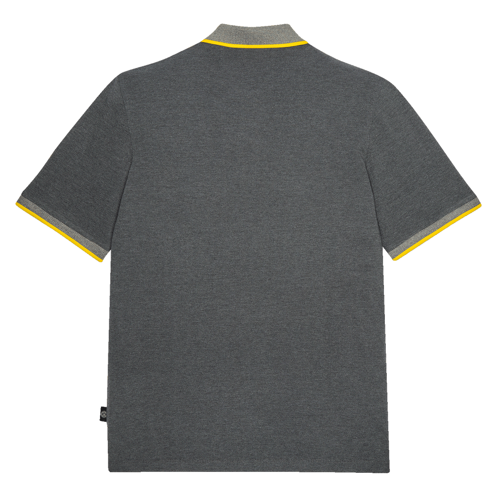 Rückansicht des grauen BVB-Poloshirts mit gelben Akzenten am Kragen und Ärmeln, ideal für Borussia Dortmund Fans.
