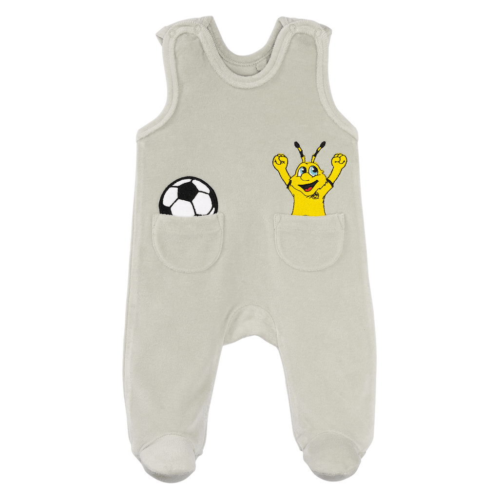 Hellgrauer BVB Baby-Strampler mit EMMA- und Fußball-Motiv auf den Taschen, ideal für kleine Borussia Dortmund Fans.