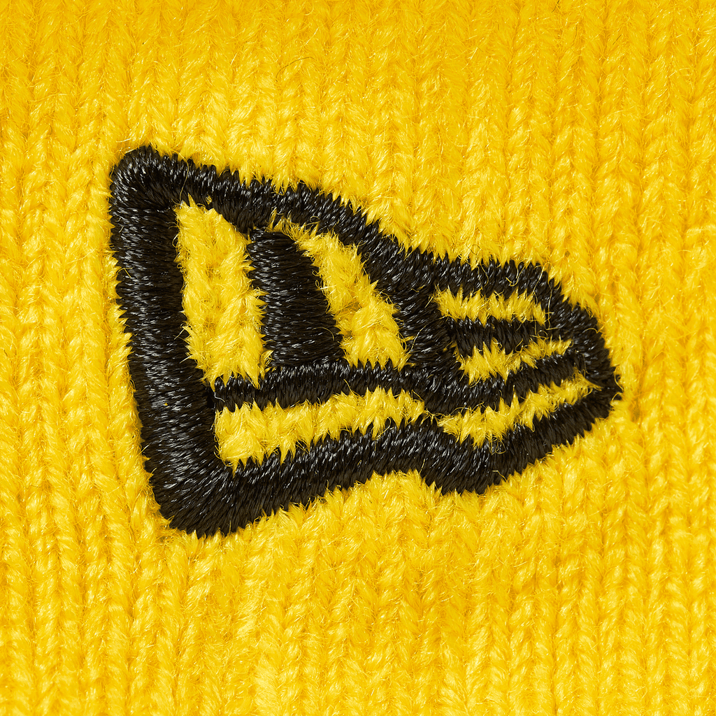 Black-and-yellow BVB cap for toddlers by New Era with an embroidered logo. Perfect for young BVB fans.
