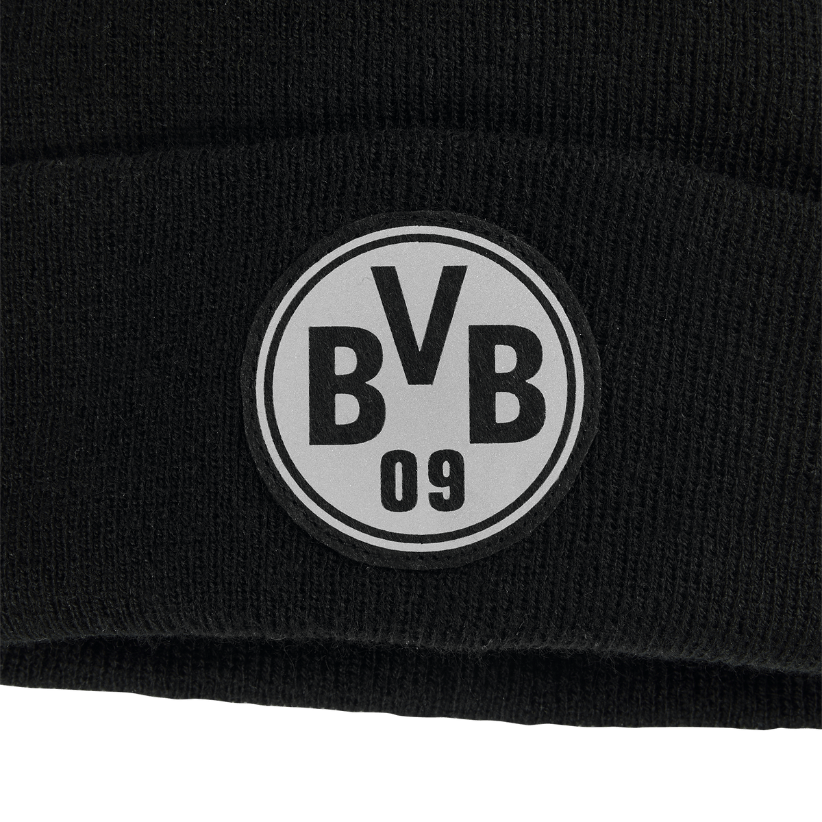 Schwarze Beanie-Mütze mit reflektierendem BVB-Logo, ideal für Kinder und Fans von Borussia Dortmund.