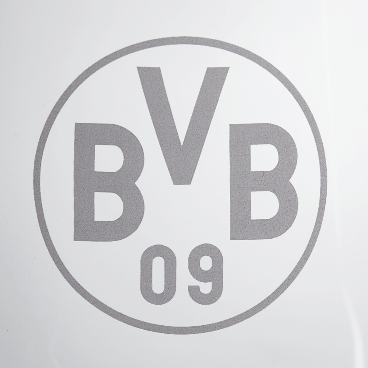 Set of 2 clear BVB wine glasses, decorated with the iconic BVB 09 logo—perfect for Borussia Dortmund fans.
