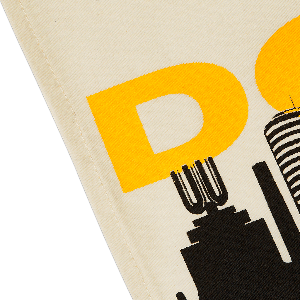 Gros plan sur un ensemble de cuisine du BVB aux couleurs noir et jaune et représentant la silhouette de Dortmund, idéal pour les supporters du BVB