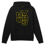 这款黑色多特蒙德（BVB）连帽衫，正面印有醒目的黄色“BVB 09”图案，采用柔软的棉质面料，并配有实用的袋鼠袋，是多特蒙德球迷的完美之选。