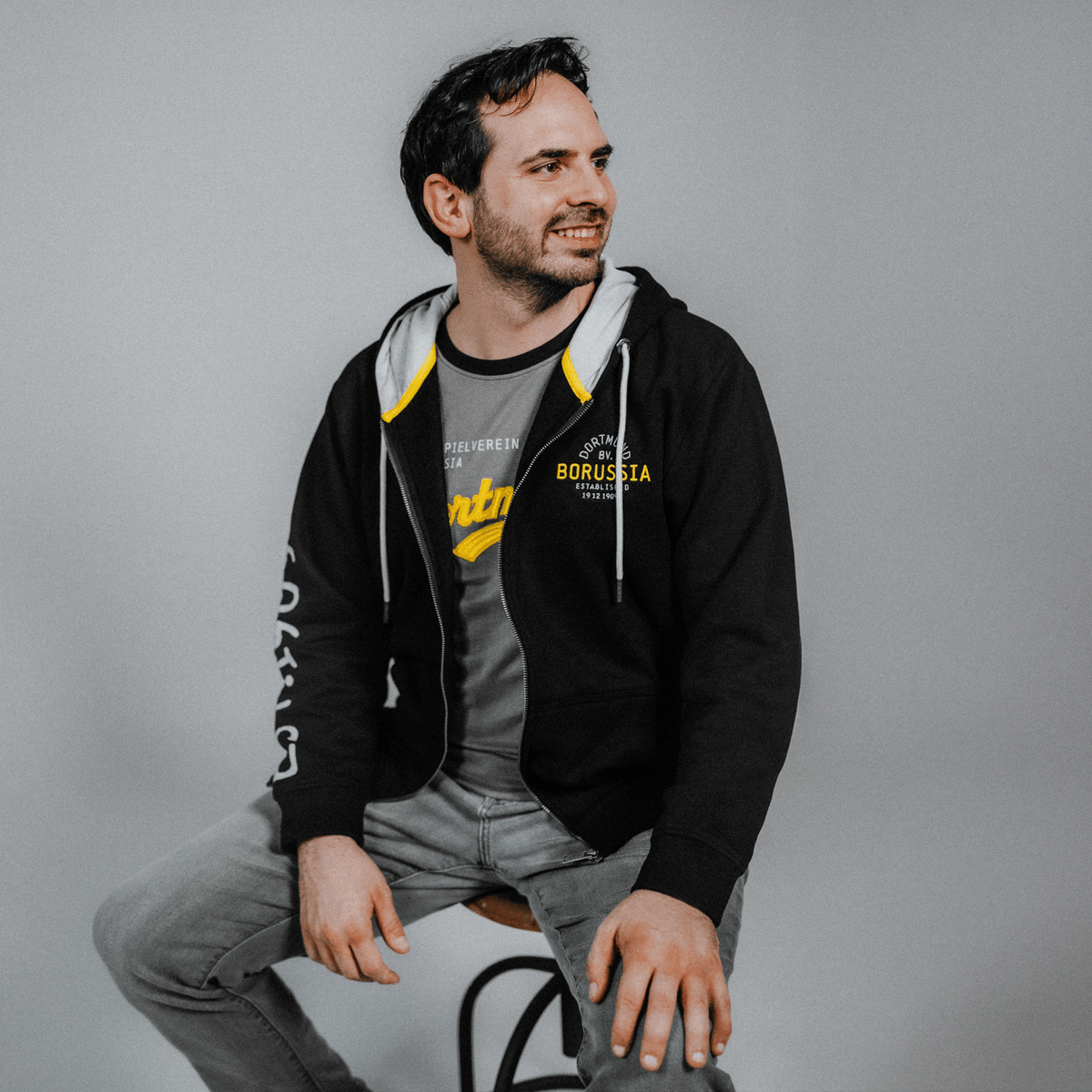 Giacca felpata BVB Explorer da uomo, nera e gialla, dal taglio ampio e dal design sportivo, con cappuccio e cordoncino, perfetta per i tifosi del Borussia Dortmund.