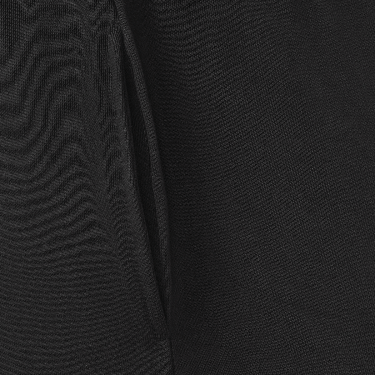 Short noir du BVB pour femme, au design minimaliste, adapté aux activités sportives et aux loisirs.