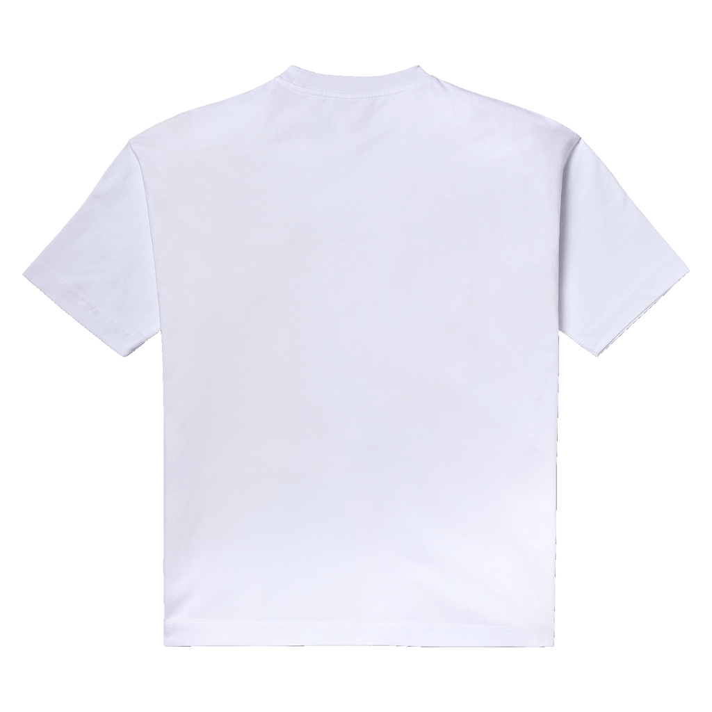 La photo montre le dos du t-shirt BVB Rainbow de couleur blanc cassé, un article officiel du Borussia Dortmund destiné aux supporters.