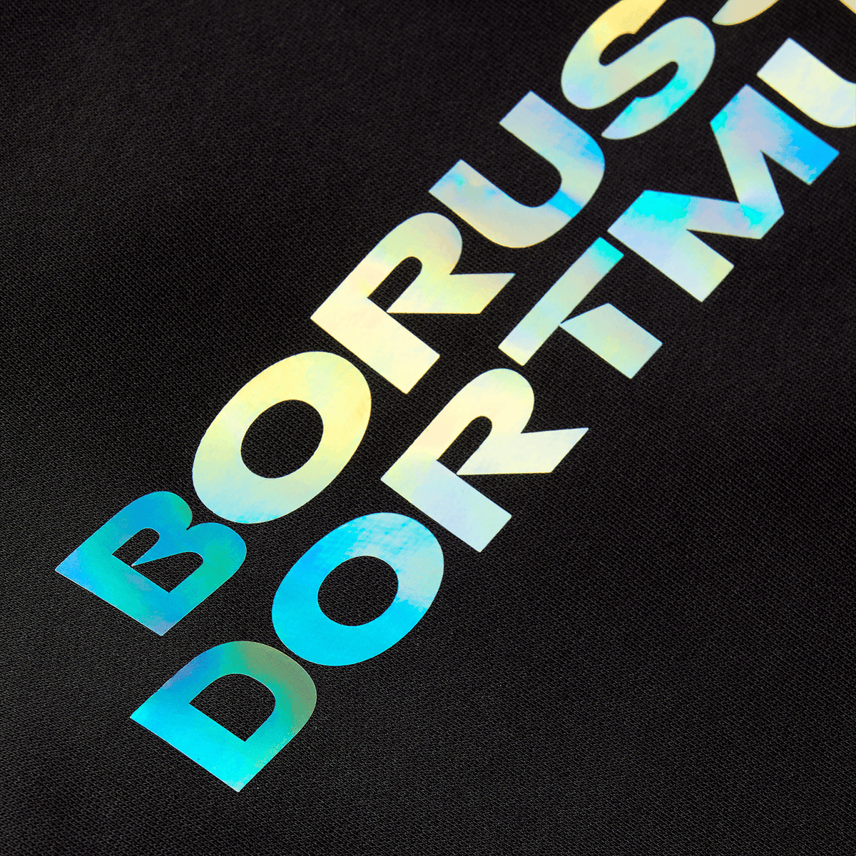 Schwarzer BVB-Hoodie mit Regenbogen-Aufschrift 'BORUSSIA DORTMUND', ideal für Fans von Borussia Dortmund und stilvolles Merchandise.