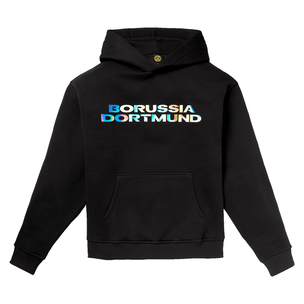 Schwarzer Hoodie mit Kapuze, Vorderdruck zeigt einen Regenbogen-Schriftzug 'Borussia Dortmund'. Offizieller BVB-Fanartikel.