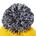 Berretto nero e giallo del BVB con grande pompon in lana nera e bianca, ideale per i tifosi e per le fredde giornate invernali.