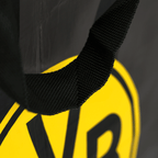 Schwarzgelbe BVB-Tasche mit Tragegurt, detailreicher Ansicht, zeigt das BVB-Emblem deutlich.