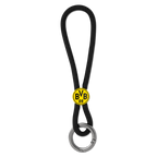 Porte-clés noir du BVB muni d'une lanière robuste, d'un logo BVB jaune et d'un anneau métallique argenté, idéal pour les supporters du Borussia Dortmund.