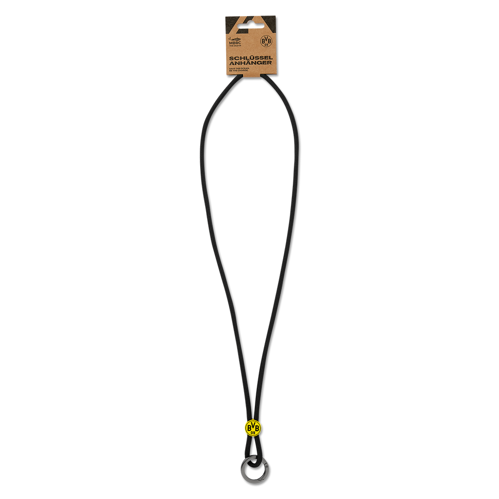 Portachiavi nero con il logo del BVB in giallo, ideale per i tifosi del Borussia Dortmund. Dotato di un anello nero per agganciare le chiavi.