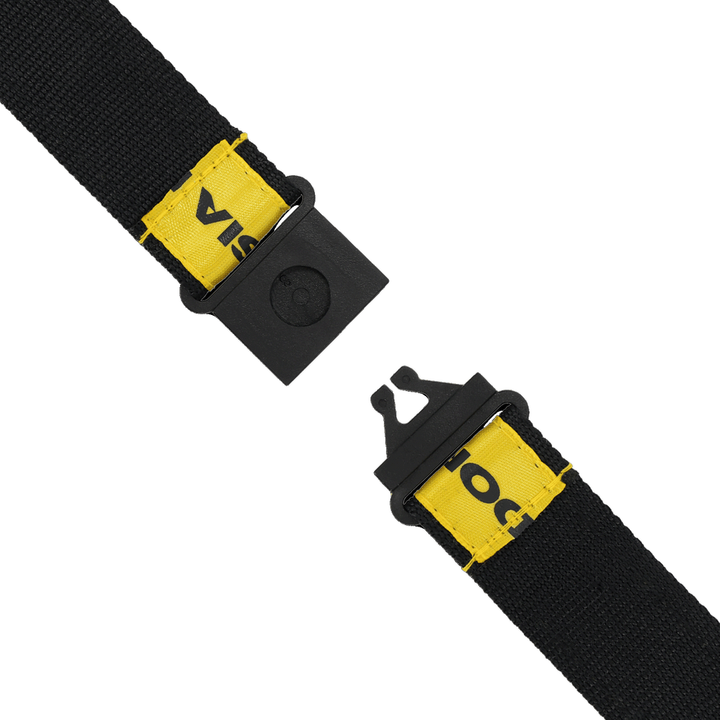 Schwarzes BVB-Schlüsselband mit gelber Schrift und abnehmbarer Schnalle, ein offizielles Borussia Dortmund Fan-Accessoire
