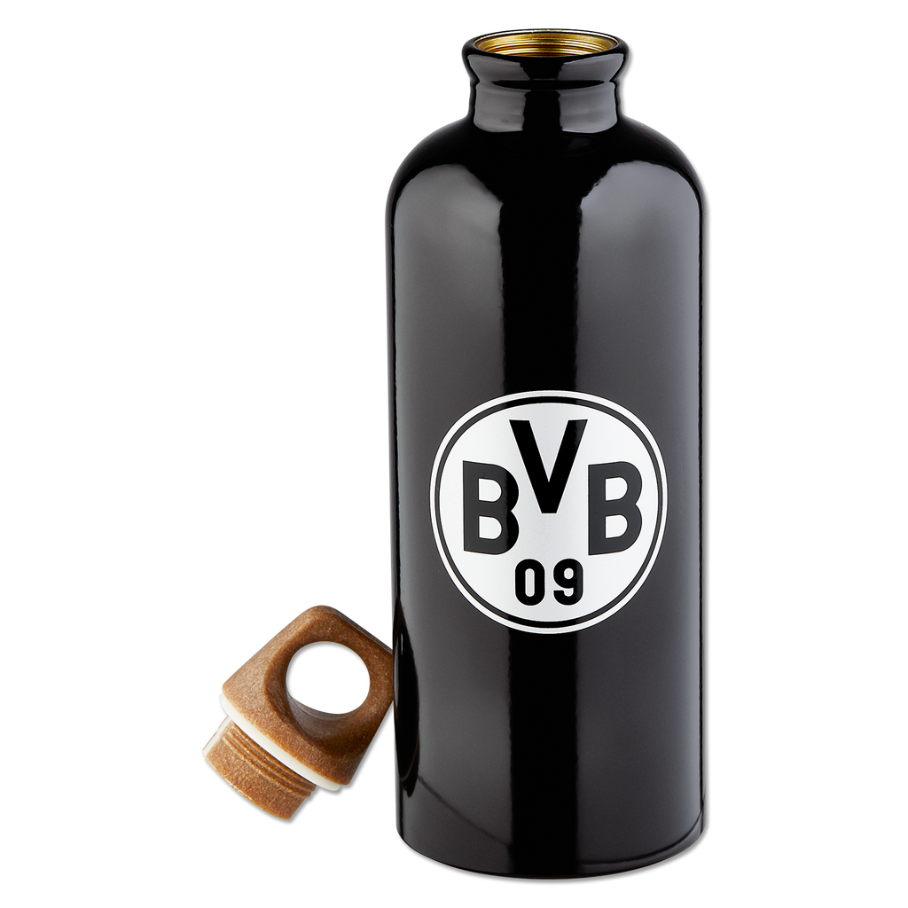 Schwarze BVB-SIGG-Trinkflasche aus Metall mit weißem BVB 09 Logo und abnehmbarem Deckel, 0,6 Liter Volumen, ideal für unterwegs oder Sport.