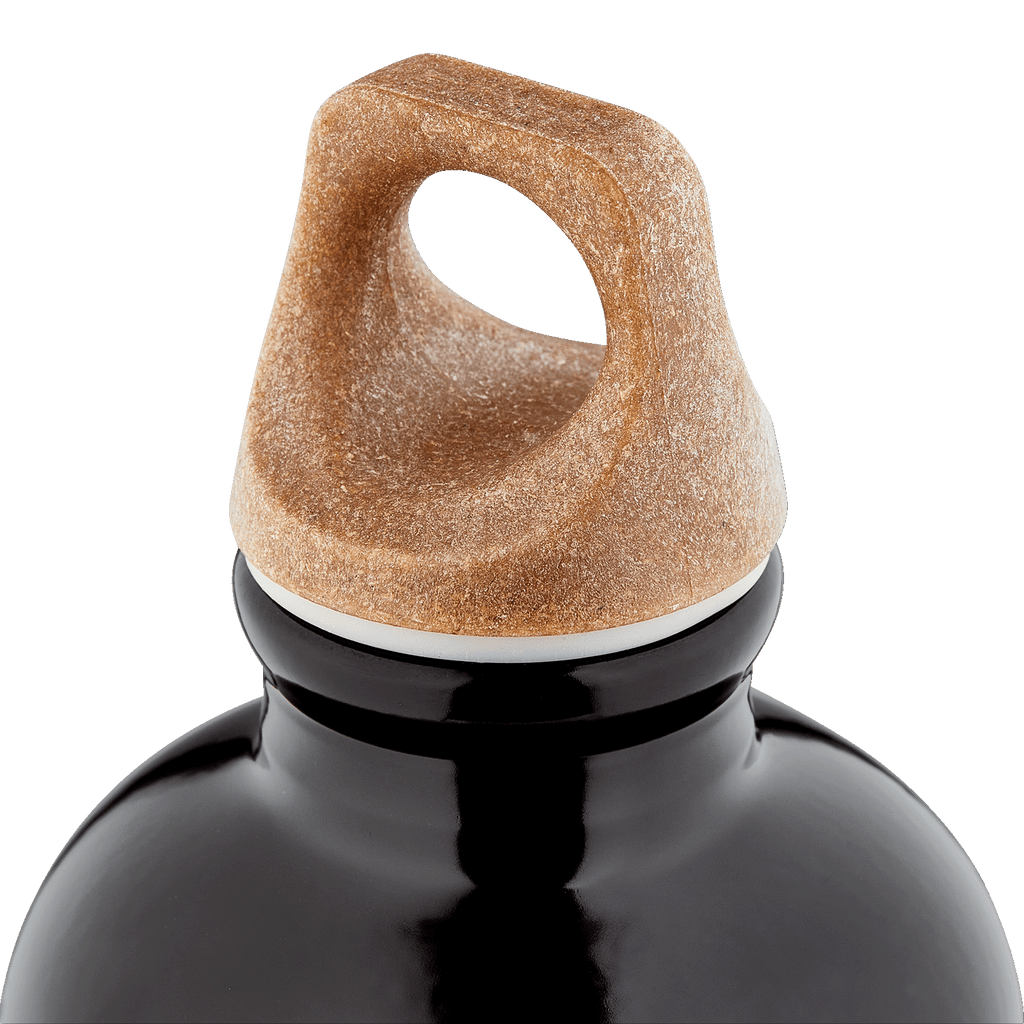Schwarze BVB SIGG Trinkflasche mit nachhaltigem Verschluss, ideal für unterwegs und umweltfreundlich, 0,6 Liter.