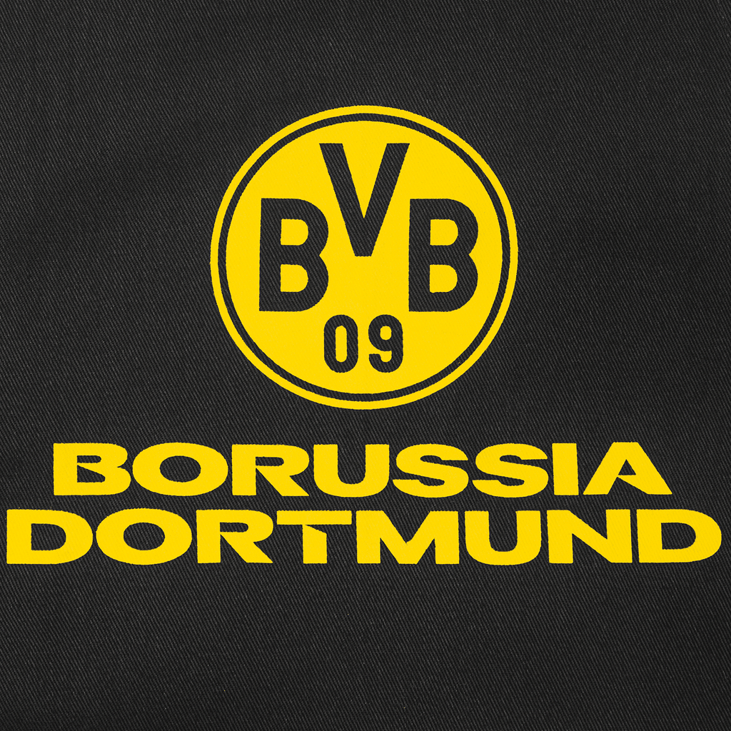 Tablier noir du BVB pour la cuisine et le barbecue, orné du logo jaune du BVB et de l'inscription « Borussia Dortmund » : l'accessoire idéal pour les supporters du BVB 09.