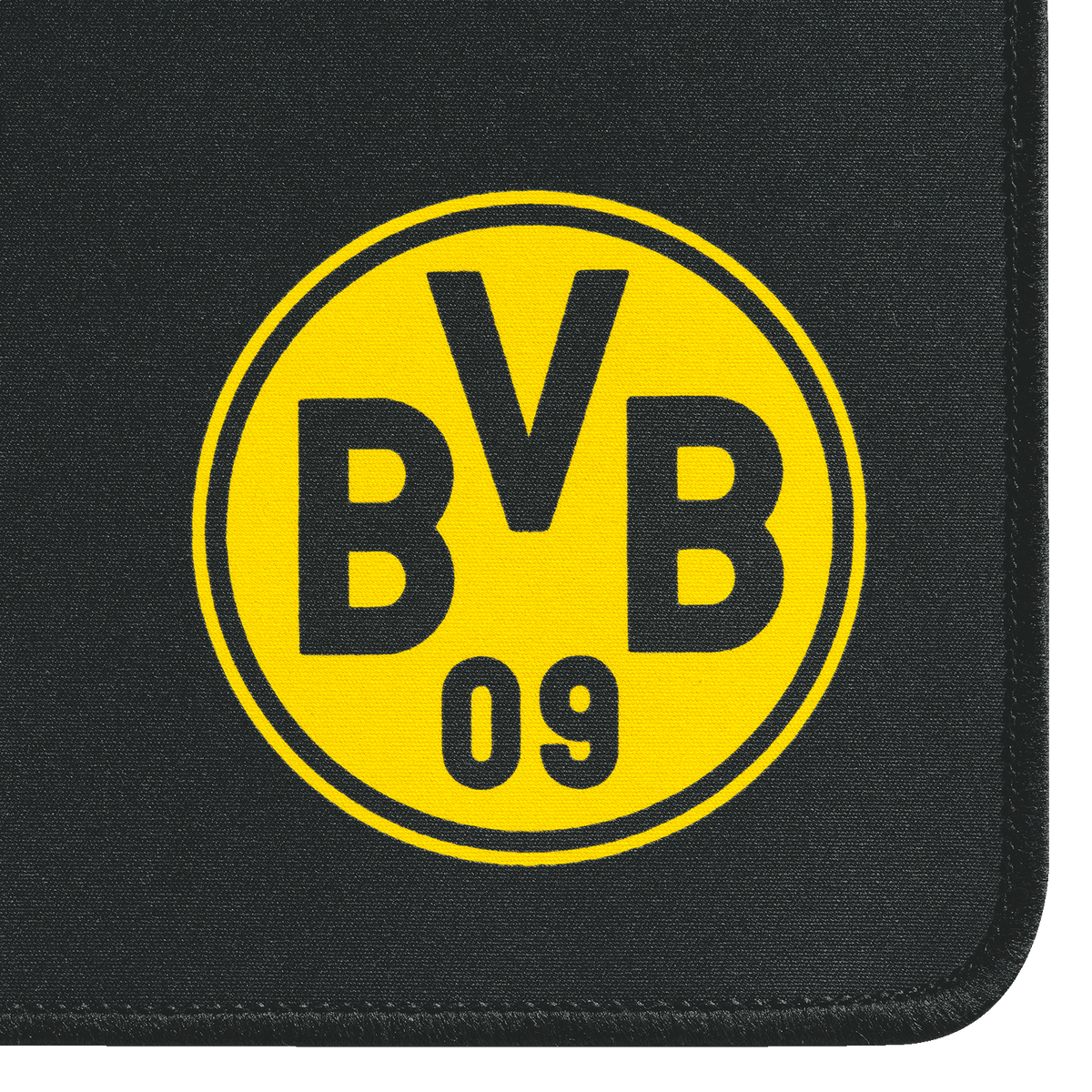Das Gaming-Mauspad in schwarzgelber Optik zeigt das große BVB-Logo auf schwarzem Hintergrund mit abgerundeten Kanten.