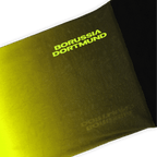 Écharpe multifonction BVB noire et fluo pour enfants, ornée d'un logo Borussia Dortmund bien visible, idéale pour les supporters.