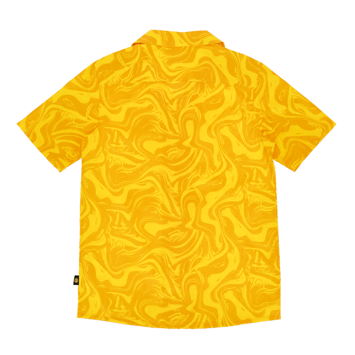 Camicia gialla da festival del BVB a maniche corte con un accattivante motivo a spirale sinuoso e dettagli del logo neri nell'angolo inferiore, mostrata vista da dietro.