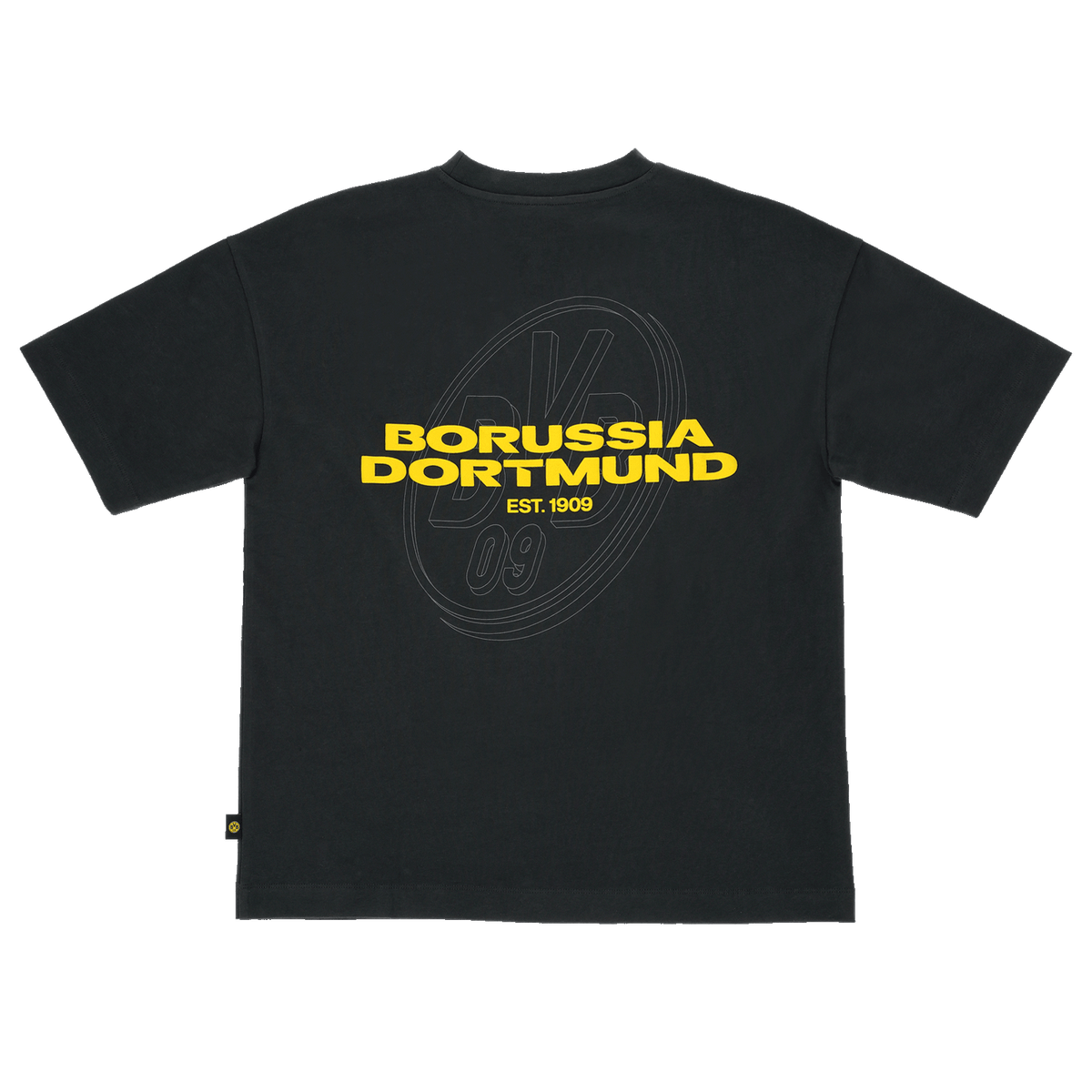 La camiseta BVB Urban de color antracita, de la colección 2025, luce en la parte trasera el logotipo amarillo del Borussia Dortmund, complementado con un discreto logotipo «BVB 09».