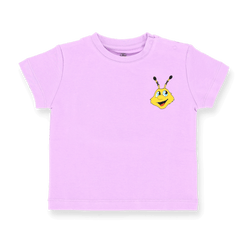 赤ちゃんや幼児向けの、柔らかい生地の紫色のBVB Tシャツ。前面にはEMMAのモチーフがあしらわれており、ボルシア・ドルトムントの小さなファンに最適です。