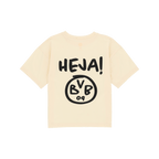 Rückansicht eines hellen BVB-Kinder T-Shirts mit schwarzem Aufdruck 'HEJA!' und BVB 09 Logo. Ideal für junge Borussia Dortmund Fans.