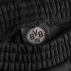 Schwarze BVB Kinder-Sweatpants mit gestepptem elastischen Bund und BVB 09-Logo, ideal für Fans und sportliche Aktivitäten.
