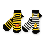 Lote de calcetines infantiles del BVB con rayas negras y amarillas y negras y blancas, además de motivos de Bert y Ernie de Barrio Sésamo, perfectos para los pequeños aficionados.