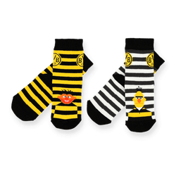 Kinder-Socken-Set des BVB mit schwarzgelben und schwarzweißen Streifen sowie Bert und Ernie Motiven aus der Sesamstraße, perfekt für junge Fans.