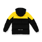 Vista posteriore della giacca invernale del BVB per bambini, nera e gialla, con cappuccio, ideale per le giornate fredde.