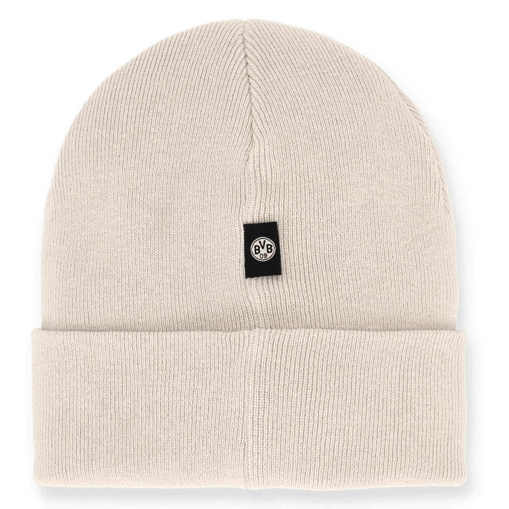 Beige BVB Aerial Beanie aus weichem Strickmaterial mit schwarzem BVB 09 Logo auf der Vorderseite, ideal für kalte Tage und als stylisches Accessoire für Fans.