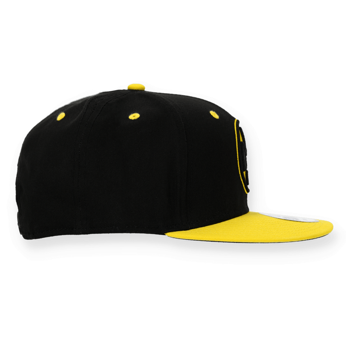 Schwarzgelbe Snapback-Cap von New Era im BVB-Design mit gelbem Schirm und gesticktem BVB-Logo auf der Seite.