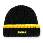 Bonnet beanie noir et jaune du BVB au design rétro des années 70, avec l'inscription « BVB09 » brodée, idéal pour les supporters du Borussia Dortmund.