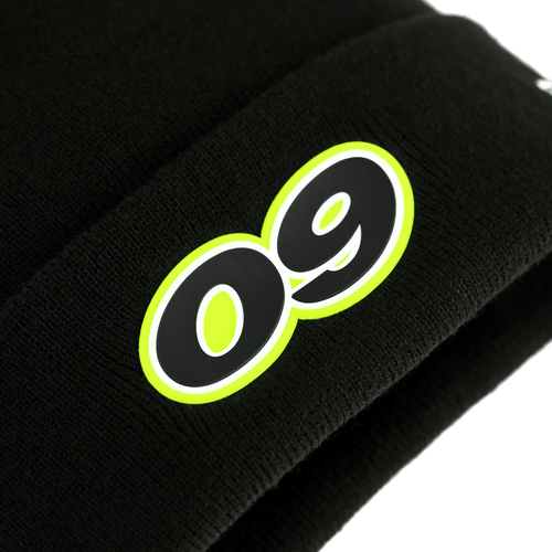 Schwarze BVB-Mütze von New Era mit markantem 09-Logo in schwarz-gelber Optik, vielseitig und ideal für kältere Tage.