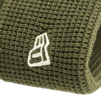 Olivgrüne BVB-Mütze von New Era im Waffle-Design mit gesticktem Logo, ideal als stylisches Fan-Accessoire für Borussia Dortmund Fans.