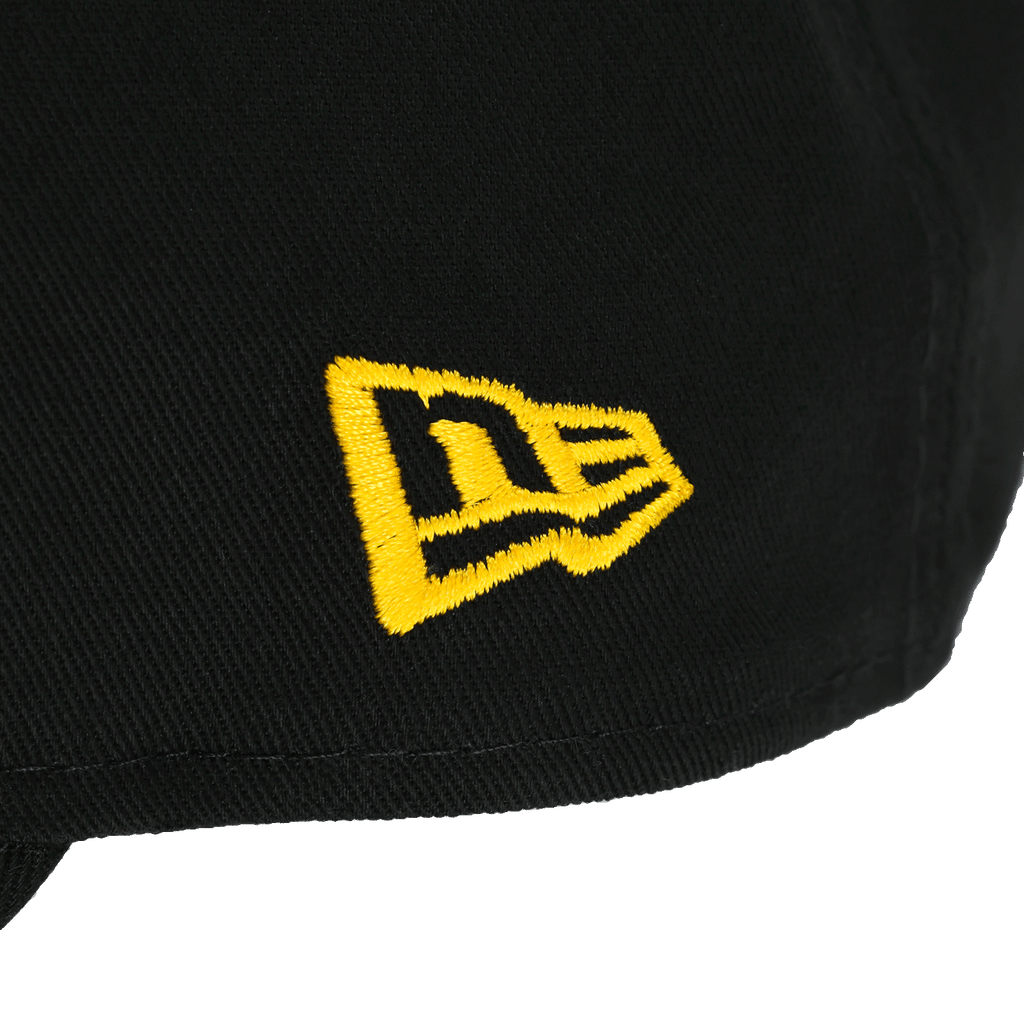 Casquette noire BVB New Era 9Forty ornée d'un logo New Era jaune qui ne passe pas inaperçu, l'accessoire idéal pour les supporters du Borussia Dortmund.