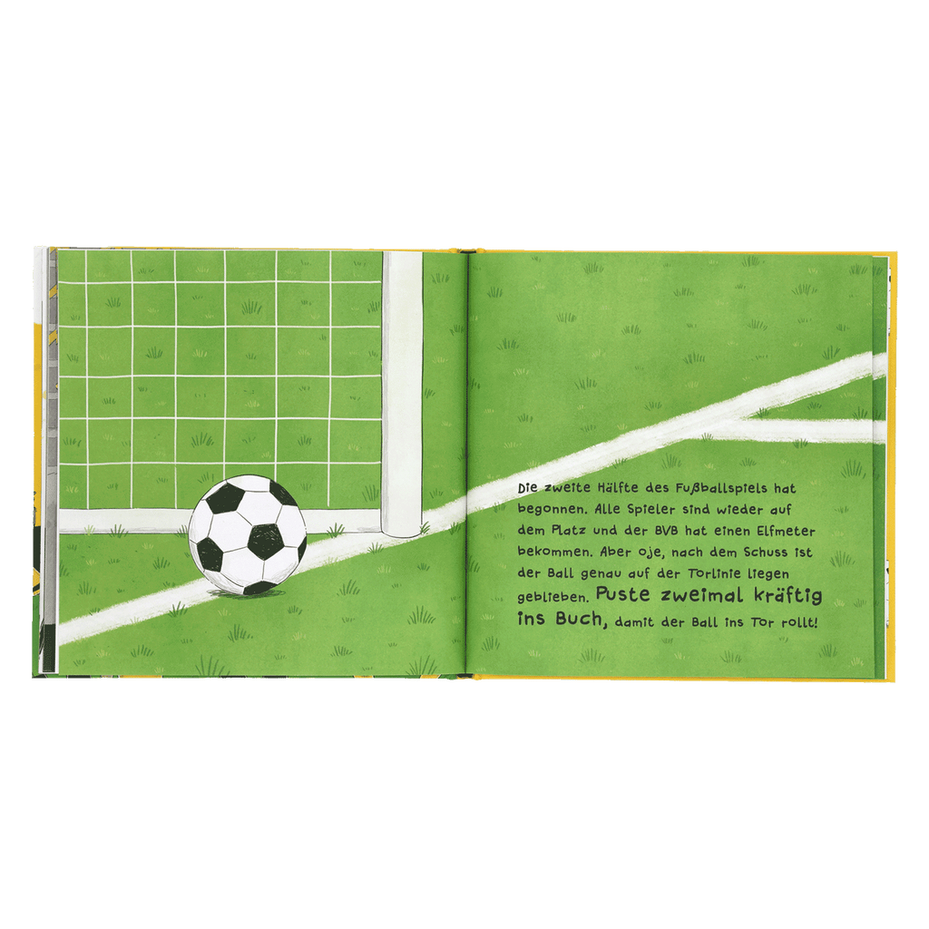 Doppelseite aus dem BVB-Mitmachbuch mit grünem Fußballfeld, Ball auf der Torlinie und Text zum Mitmachen im BVB-Design.